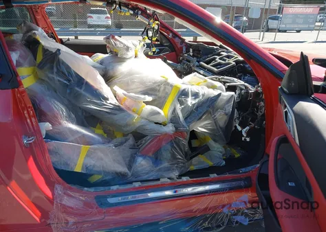 2025 BMW M4 Competition xDrive from USA, damaged, VIN WBS33HK09SCT43819